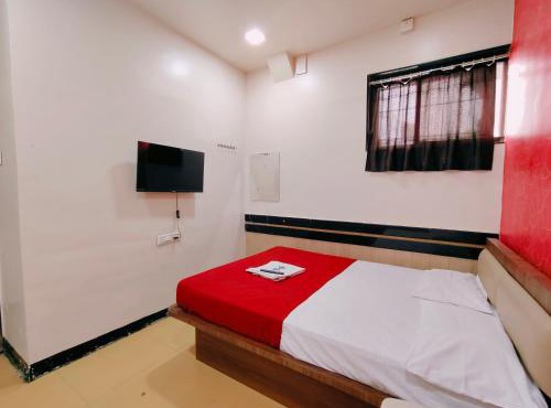 Malhar Guest House in Pune