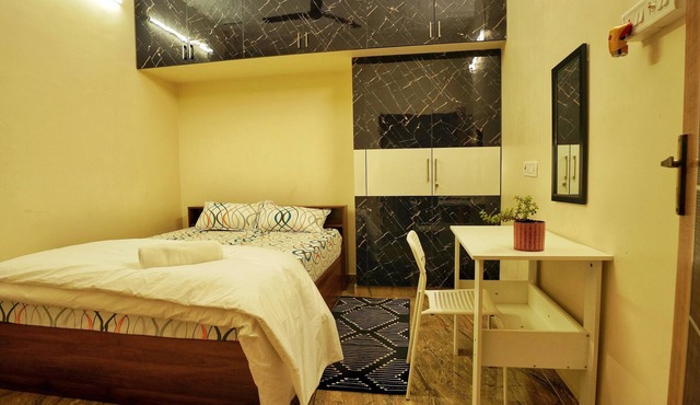 Mama Rose Homestay in Palikarnai in Chennai