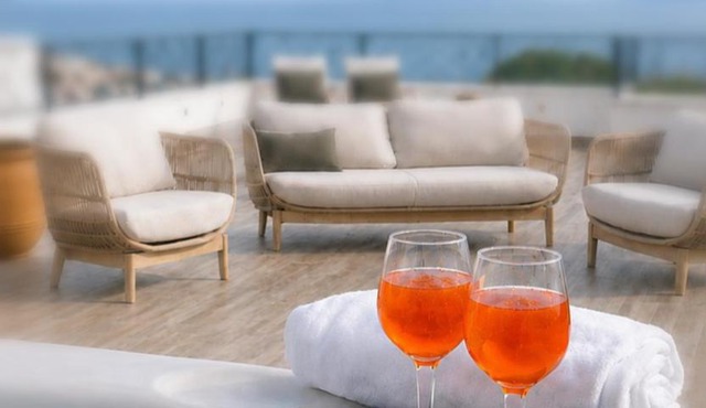 Mare Vista Rooftop Penthouse Sea View & Private Jacuzzi