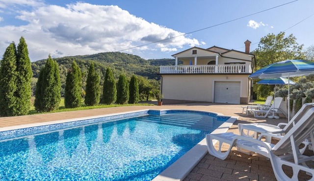 Maria Buzet 1 with Shared Pool