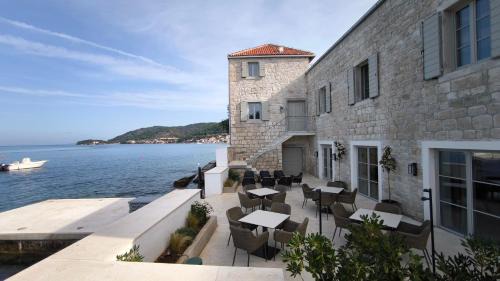 Marshal Hotel Heritage in Vis