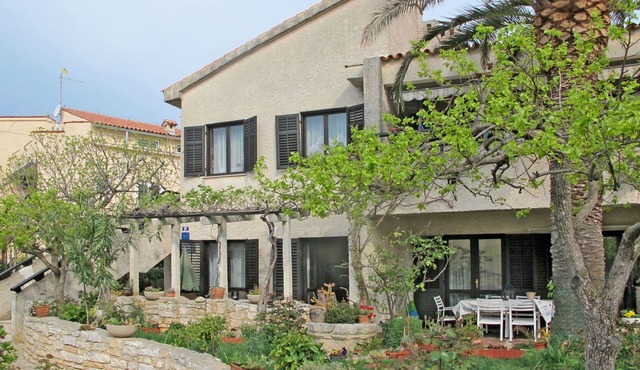 Maslina by Interhome in Pula
