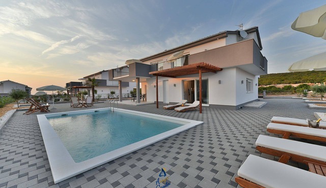 Modern 4 BD villa with heated pool for up to 8 guests near Zadar