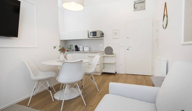Modern apartment in the heart of Ljubljana.Self checkin. 1min from Dragon bridge in Ljubljana