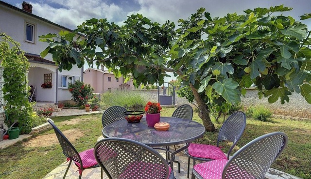Modern apartment with BBQ, sea view, WiFi