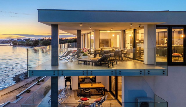 Modern Appartment directly at the ocean