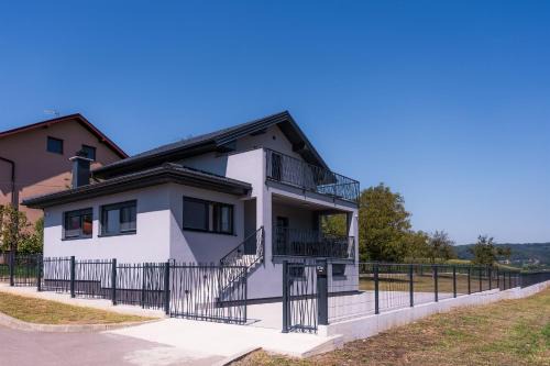 Modern Home with Spa & Jacuzzi near Korana River by Destination GREEN Croatia