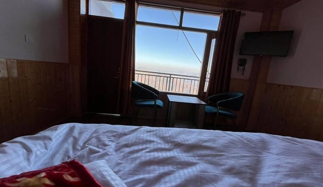 Mountain View Room | w King Sized Bed, Balcony, View, Food, T.V, in Theog