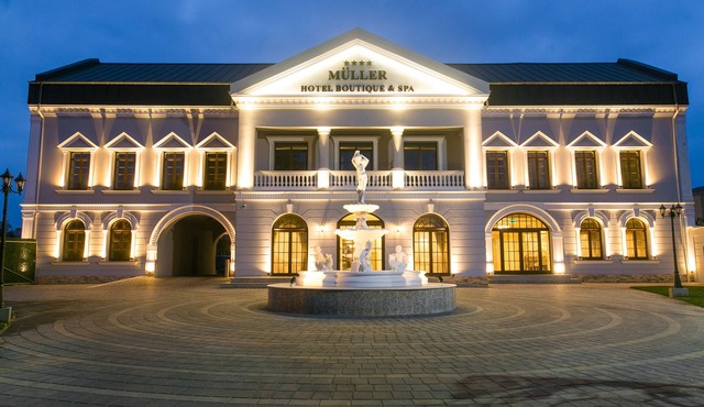 Muller Hotel Boutique&Spa in Galati
