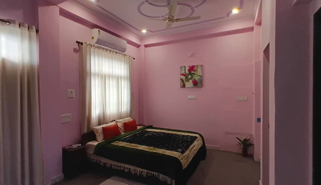 Mystic Paradise-Safe Serene home away from home near Historic Amer. Pet friendly in Jaipur