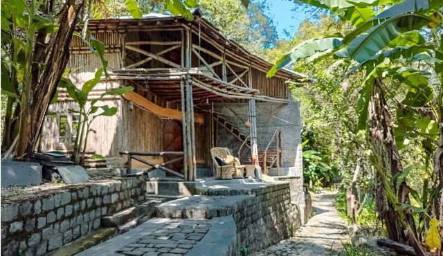 Nature Stay in Bamboo cottage with Food, Yoga & Meditation in Dharamshala in Kotla