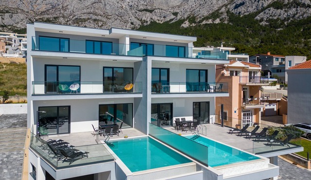 NEU Moderne Luxusvilla ARA in Makarska Mit Pool, Meerblick und Traumterrassen