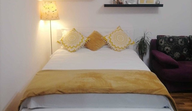 Newly constructed building apartament , 10-minute metro ride to City Centre . in Popești-Leordeni