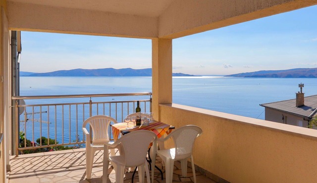 Nice apartment for 4 guests with WIFI, A/C, TV and terrace