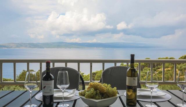 Nice apartment in Brela with house sea view