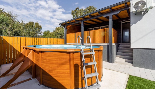Nice home in Bilje with sauna