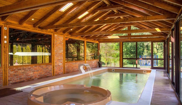 Nice home in Novo Zvecevo with sauna