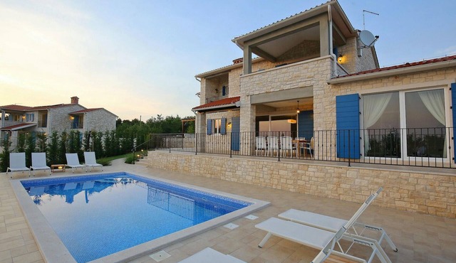 Nice home in Porec with sauna in Porec