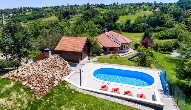 Nice home in Varazdin Breg with sauna
