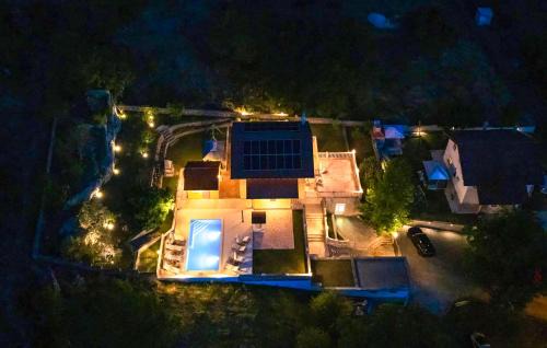 Nice Home In Velic- Trilj