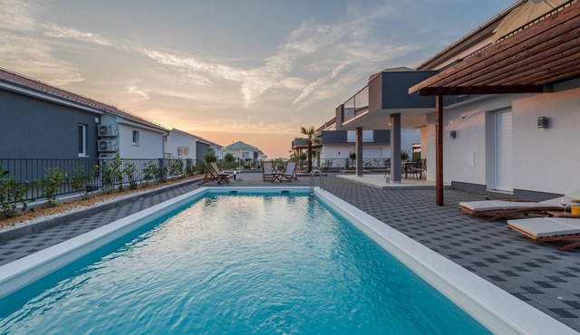 Nicely decorated villa with swimming pool