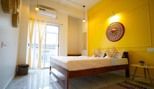 Niyor with Bathtub - by BeauMonde Boutique Suites in Guwahati