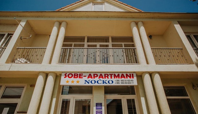 Noćko-Sobe i apartmani