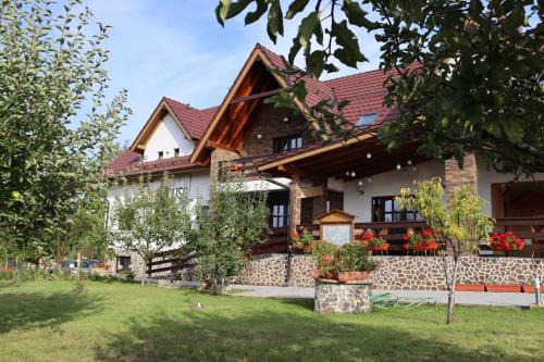 NUT HOUSE Retezat in Malaiesti