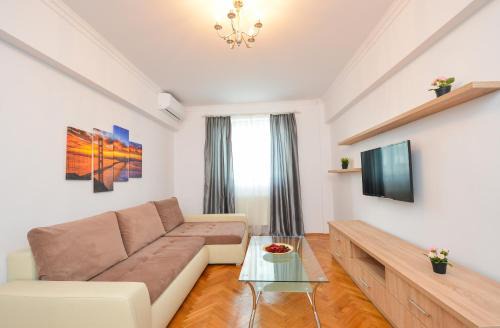 Old Town 2 rooms New Apartment in Bucharest