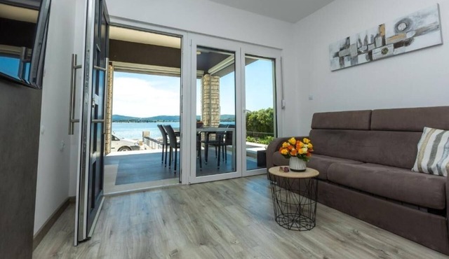 One bedroom apartment with a swimming pool by the beach Sveti Filip i Jakov, Biograd (A-25471-c)