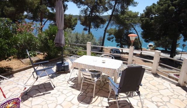 One bedroom apartment with terrace and sea view Mali Lošinj, Lošinj (A-2489-a)