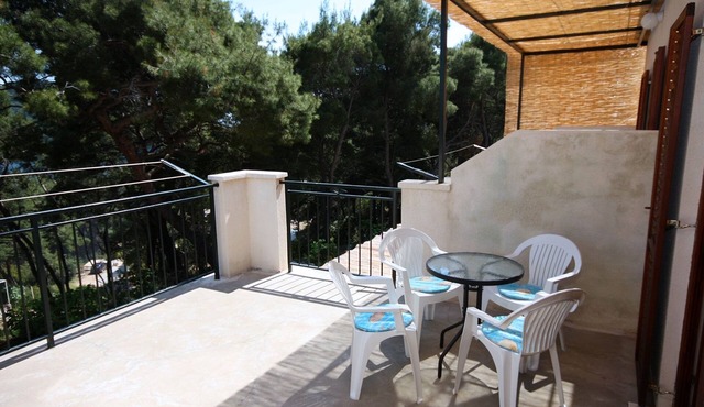 One bedroom apartment with terrace Cove Saplunara, Mljet (A-4923-b)