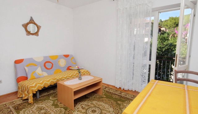 One bedroom apartment with balcony Stari Grad (Hvar) (A-5724-f)