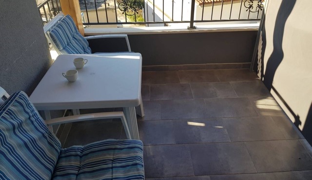 One bedroom apartment with terrace and sea view Sumpetar, Omiš (A-14941-a)