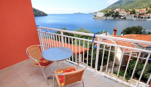 One bedroom apartment near beach Brna, Korčula (A-574-c) in Smokvica