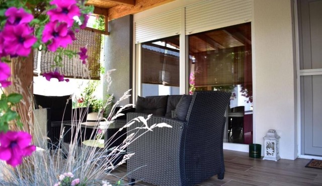 One bedroom apartment with terrace Valpovo, Slavonija (A-24020-a)