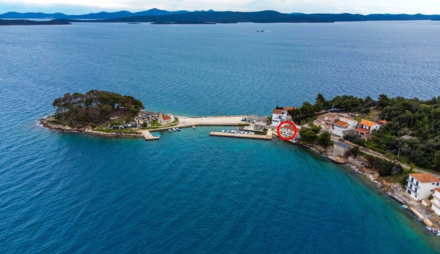 One bedroom apartment near beach Savar, Dugi otok (A-23087-a) in Veli Rat