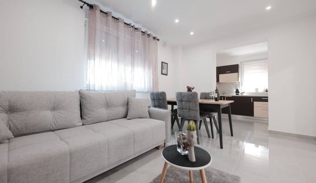 One bedroom apartment with air-conditioning Vrbovec, Prigorje (A-22922-a)