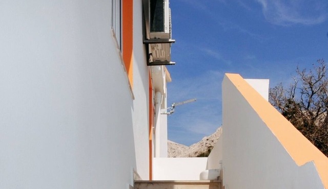 One bedroom apartment with terrace Metajna, Pag (A-6421-e)