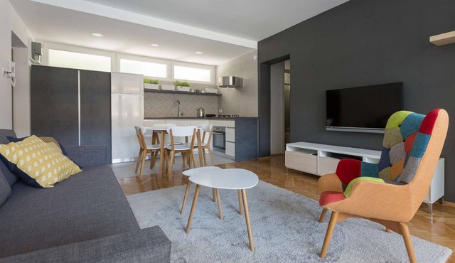One bedroom apartment in the city centre with private parking in Zagreb