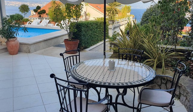 One bedroom apartment with a swimming pool Lovran, Opatija (A-14178-a)