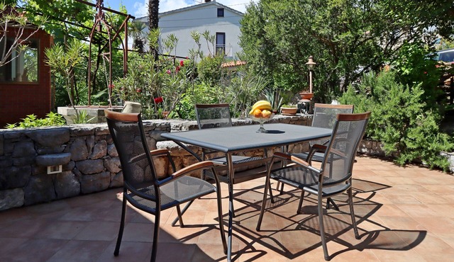 One bedroom apartment with terrace and sea view Opatija - Pobri, Opatija (A-7813-b) in Matulji