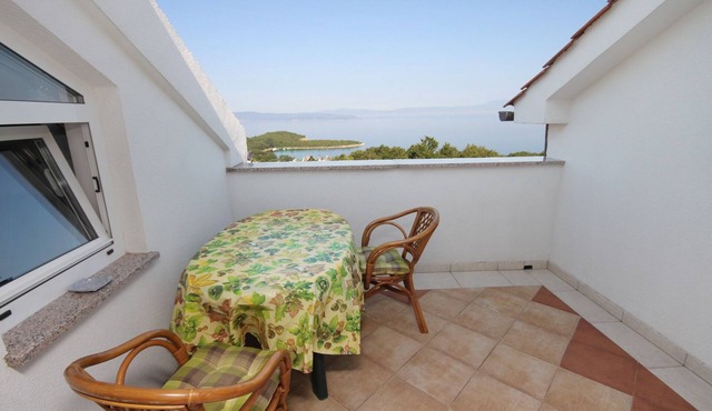 One bedroom apartment with terrace and sea view Njivice, Krk (A-5458-b) in Omisalj