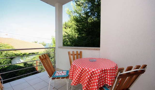 One bedroom apartment with terrace and sea view Murter (A-5078-b)