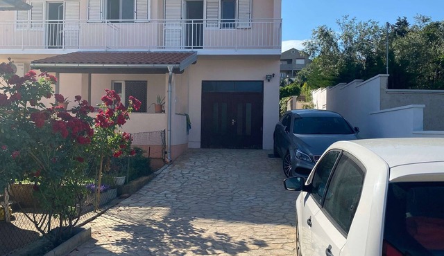One bedroom apartment with balcony and sea view Preko, Ugljan (A-23327-a)