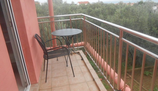 One bedroom apartment with balcony and sea view Poljana, Ugljan (A-8473-b)