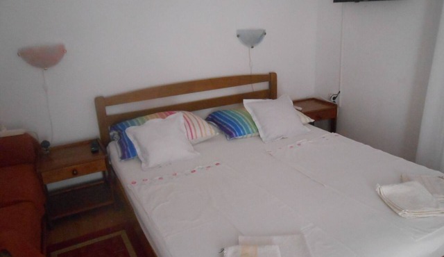 One bedroom apartment with balcony Poljana, Ugljan (A-8473-c)