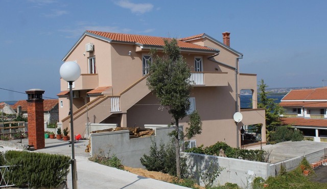 One bedroom apartment with balcony Tkon, Pašman (A-8455-c) in Tkon