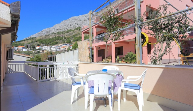 One bedroom apartment with terrace and sea view Stanići, Omiš (A-2818-d)