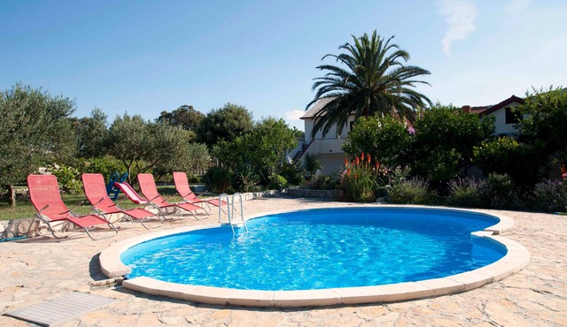 One bedroom apartment with terrace Mundanije, Rab (A-5076-a) in Rab